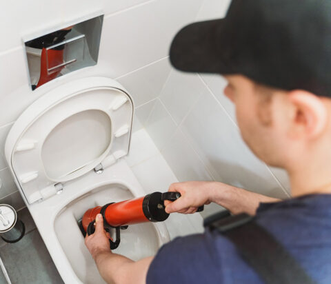 A clogged toilet or an overflowing toilet is an issue best fixed by using the best plumbers in OKC & Stillwater, OK.
